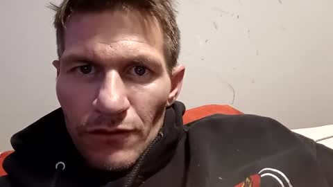 Snapshot of superhornedupgangsta831 chatting on 01/25/25, 04:46 SuperhorndupGangsta online show from 01/25/25, 04:46