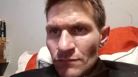 Snapshot of superhornedupgangsta831 chatting on 01/25/25, 08:42 SuperhorndupGangsta online show from 01/25/25, 08:42