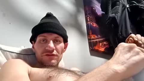 Snapshot of superhornedupgangsta831 chatting on 02/25/25, 03:49 SuperhorndupGangsta online show from 02/25/25, 03:49