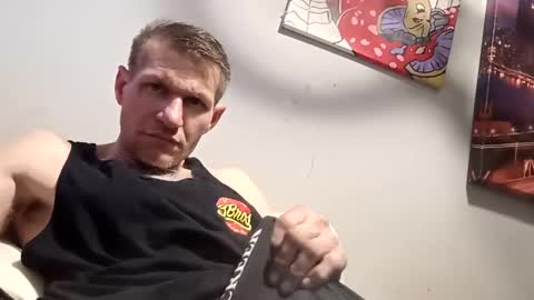 Snapshot of superhornedupgangsta831 chatting on 03/12/25, 12:53 SuperhorndupGangsta online show from 03/12/25, 12:53