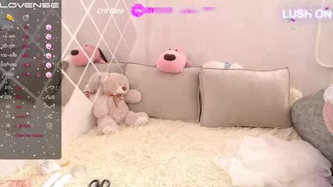 Snapshot of superhotgirlhere chatting on 03/10/25, 05:54 Sweet Anna online show from 03/10/25, 05:54