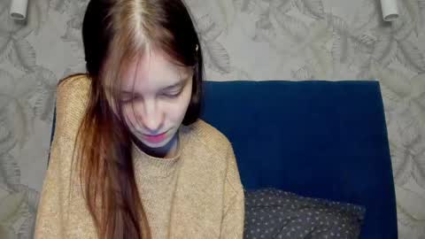 Snapshot of superior_cat chatting on 03/03/25, 08:21 Una online show from 03/03/25, 08:21