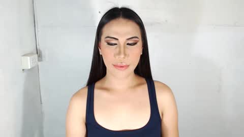 Snapshot of supernatalie_ chatting on 02/19/25, 06:00 Natalie Portman online show from 02/19/25, 06:00