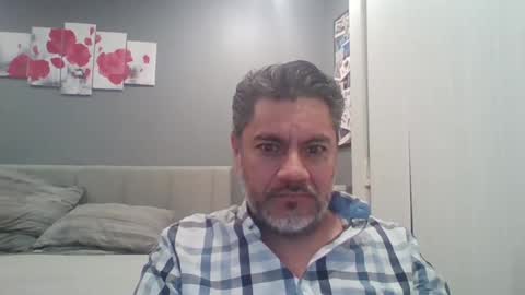 Snapshot of supernovarise chatting on 02/13/25, 05:05 supernovarise online show from 02/13/25, 05:05