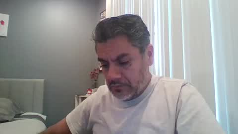 Snapshot of supernovarise chatting on 03/05/25, 12:27 supernovarise online show from 03/05/25, 12:27