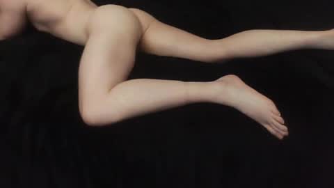 Snapshot of supersmoka119 chatting on 10/22/25, 01:33 supersmoka119 online show from 10/22/25, 01:33