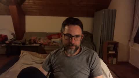 Snapshot of supersquirrel81 chatting on 11/20/25, 08:30 supersquirrel81 online show from 11/20/25, 08:30