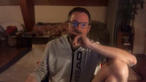 supersquirrel81 online show from 12/21/25, 06:09