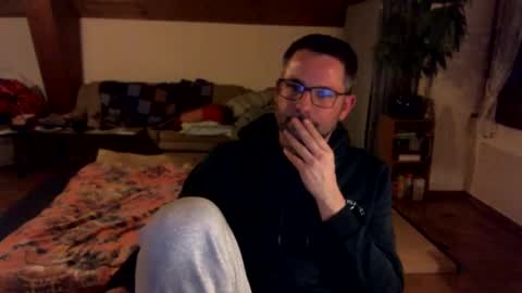 supersquirrel81 online show from 02/19/26, 07:43