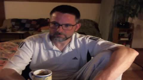 Snapshot of supersquirrel81 chatting on 04/26/26, 02:31 supersquirrel81 online show from 04/26/26, 02:31