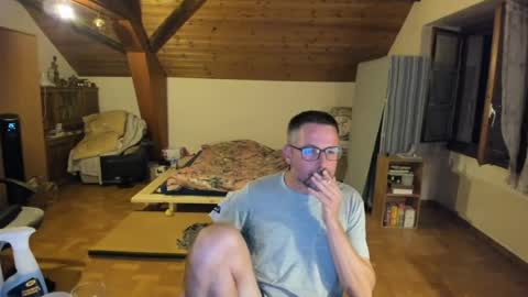 supersquirrel81 online show from 08/01/26, 10:52