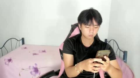 Snapshot of supr4m0 chatting on 10/26/25, 08:53 supr4m0 online show from 10/26/25, 08:53