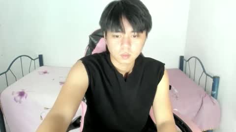 Snapshot of supr4m0 chatting on 10/28/25, 09:13 supr4m0 online show from 10/28/25, 09:13