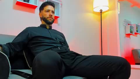 supreme_alpha_ online show from 11/30/25, 08:35