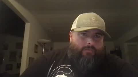 Snapshot of surfchick24 chatting on 02/11/25, 03:18 surfchick24 online show from 02/11/25, 03:18