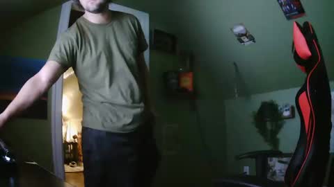 Snapshot of surferdude_here chatting on 10/10/25, 10:09 surferdude_here online show from 10/10/25, 10:09