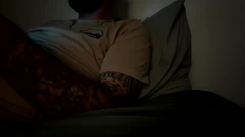 Snapshot of surkspins7s chatting on 10/26/25, 12:16 Snaptryz17 online show from 10/26/25, 12:16