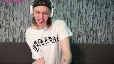 Snapshot of susan228 chatting on 01/06/25, 07:35 Vladiva online show from 01/06/25, 07:35