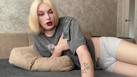 Snapshot of susan228 chatting on 09/10/25, 07:30 Vladiva online show from 09/10/25, 07:30