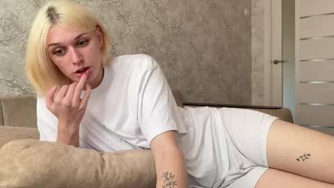 Snapshot of susan228 chatting on 09/30/25, 06:51 Vladiva online show from 09/30/25, 06:51