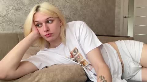 Snapshot of susan228 chatting on 10/01/25, 07:14 Vladiva online show from 10/01/25, 07:14