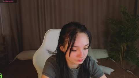 Annie online show from 02/14/26, 01:24