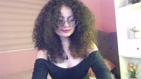 Snapshot of susan_bluee chatting on 02/05/25, 06:46 Susan online show from 02/05/25, 06:46