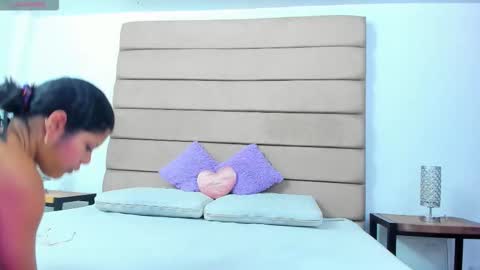 Susan online show from 11/06/25, 08:21