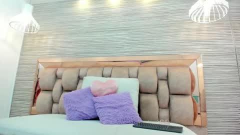 Susan online show from 11/19/25, 11:32