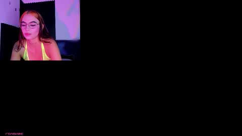 Snapshot of susan_morganss chatting on 12/17/25, 11:38 Susan Morganss online show from 12/17/25, 11:38