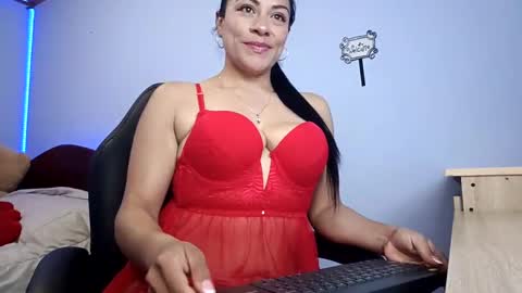 Snapshot of susan_ramires chatting on 12/21/24, 03:25 susan ramires online show from 12/21/24, 03:25