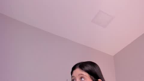 Snapshot of susana_huston chatting on 11/25/25, 11:43 susana_huston online show from 11/25/25, 11:43