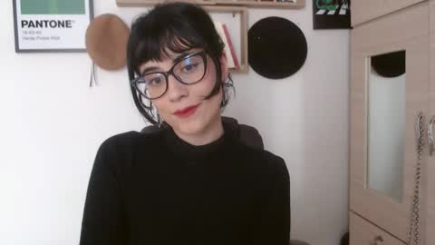 susana_w online show from 10/03/25, 08:17