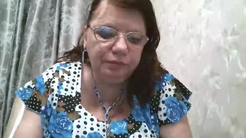 Snapshot of susanaahsun chatting on 10/17/25, 10:51 SusanaAhSun online show from 10/17/25, 10:51