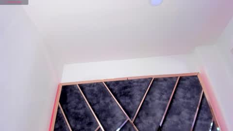 susanahenao online show from 04/15/26, 06:26