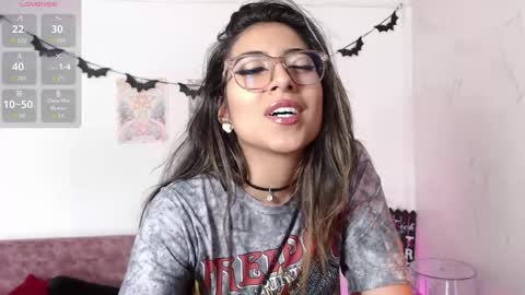 Susana hendrix    online show from 10/29/25, 06:31