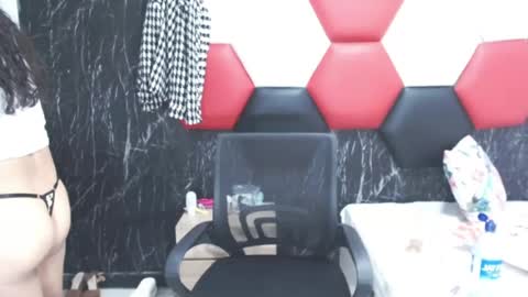 Snapshot of susanleroy chatting on 12/10/24, 02:59 susanleroy online show from 12/10/24, 02:59