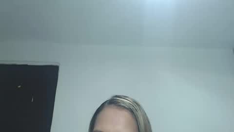 Snapshot of susanleroy chatting on 02/14/25, 08:52 susanleroy online show from 02/14/25, 08:52