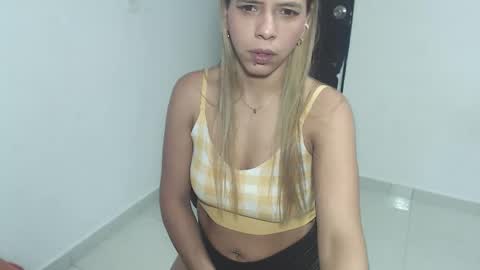 Snapshot of susanleroy chatting on 03/05/25, 11:06 susanleroy online show from 03/05/25, 11:06