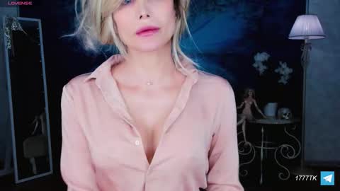 InaraSerra online show from 02/26/26, 02:10