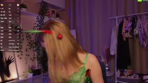 Snapshot of susanneguitian chatting on 12/20/25, 09:44 Hot exclusive photos 10 for joining to my fanclub online show from 12/20/25, 09:44