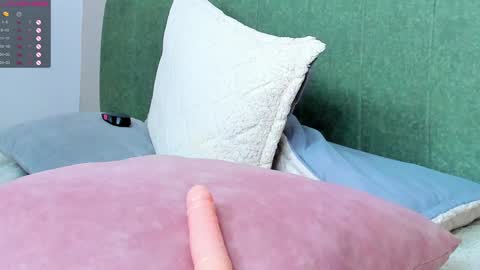 Amelia  online show from 01/27/25, 10:49