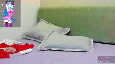 Amelia  online show from 09/20/25, 12:06