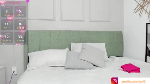 Amelia  online show from 11/03/25, 12:17