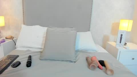 susanthomass online show from 05/23/26, 07:29