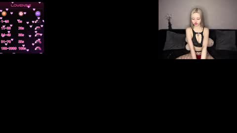 Snapshot of susieevans chatting on 02/12/25, 02:43 Sue online show from 02/12/25, 02:43