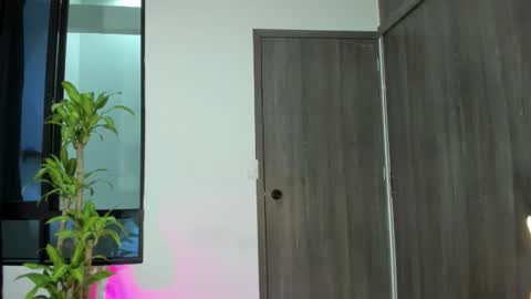 Snapshot of susieglass chatting on 03/08/26, 03:54 SusieGlass online show from 03/08/26, 03:54