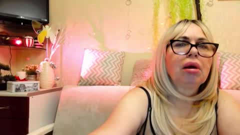 SusiexNoreen online show from 03/09/26, 07:34