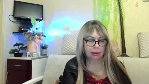 Snapshot of susiexnoreen chatting on 05/04/26, 11:56 SusiexNoreen online show from 05/04/26, 11:56