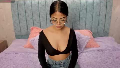 Snapshot of sussan_love01 chatting on 10/28/25, 11:58 Susan online show from 10/28/25, 11:58